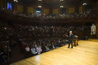 Michael Sandel teaching "Justice" JUSTIN IDE/HARVARD NEWS OFFICE 