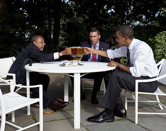 President Obama, Professor Henry Louis Gates Jr. and Sgt. James Crowley in the Rose Garden, July 30, 2009. Official White House Photo by Pete Souza 