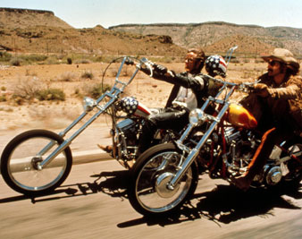 Peter Fonda, Dennis Hopper in <i>Easy Rider</i>, 1969 Everett Collection 