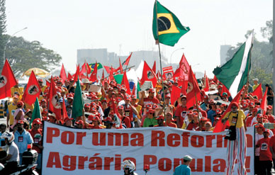 Brazil's Landless Workers Movement protests President Lula da Silva's agricultural policies in Brasilia in 2007. JAMIL BITTAR/REUTERS 
